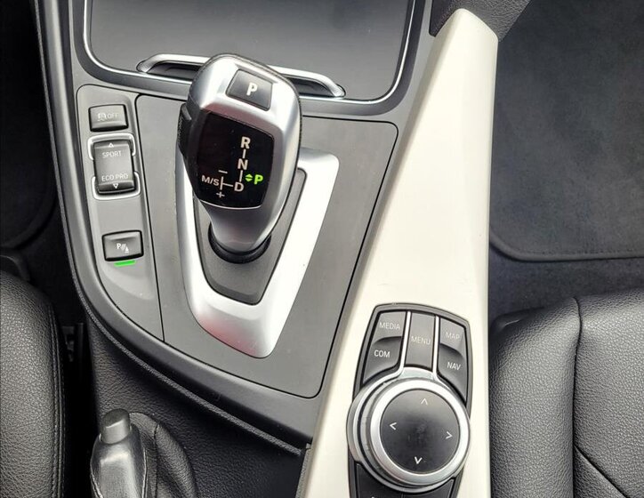 BMW Řada 3 Kombi 2,0 l 100 kw