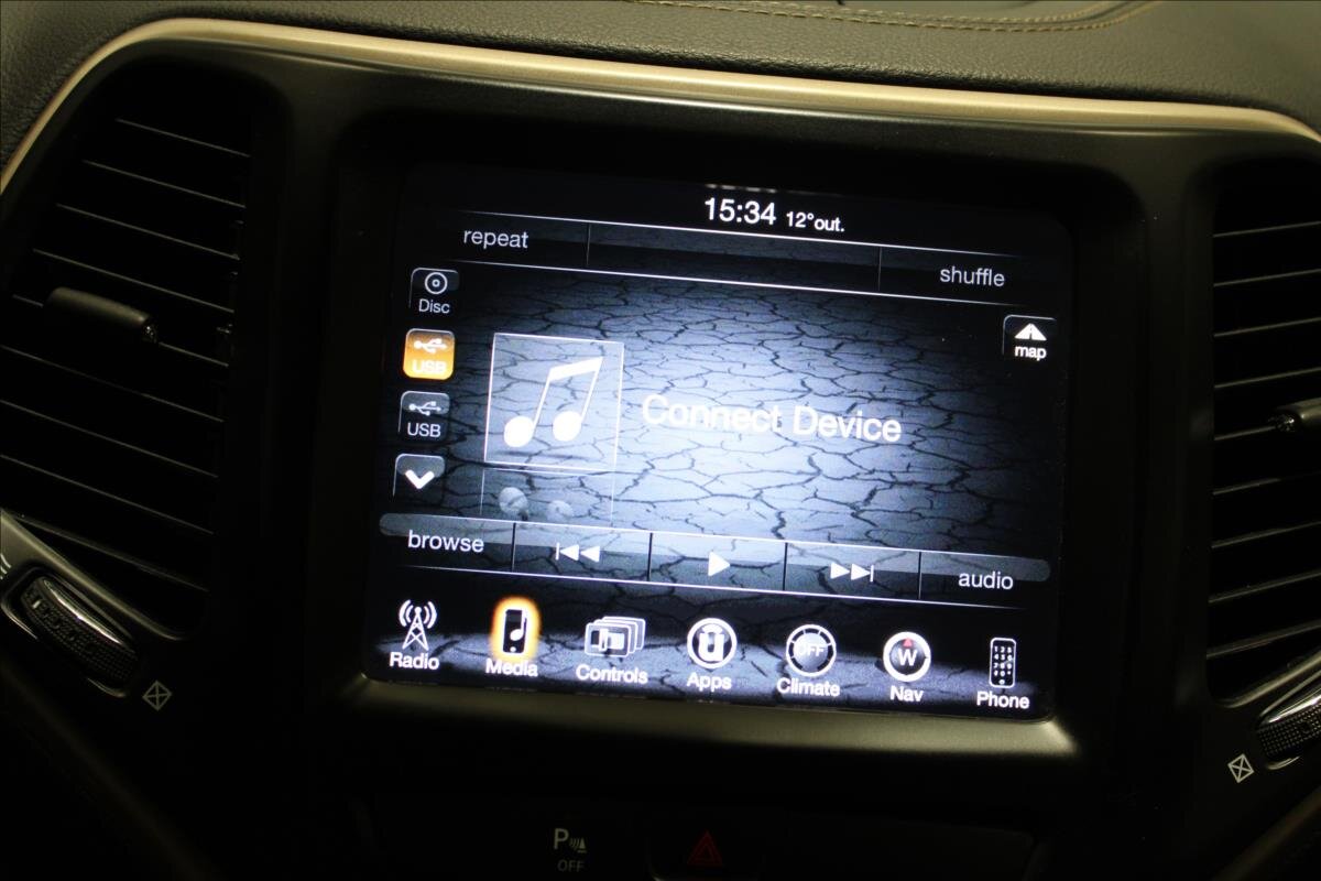 Jeep Cherokee SUV / Terénní 2,2 l 136 kw