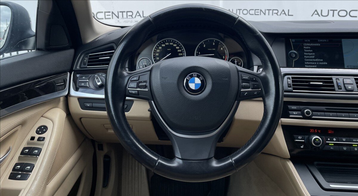 BMW Řada 5 Kombi 3,0 l 180 kw