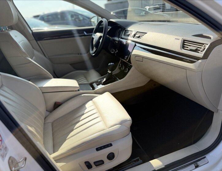 Škoda Superb Kombi 2,0 l 140 kw