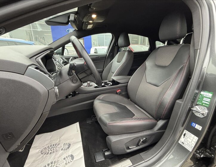 Ford Mondeo Liftback 1,5 l 121 kw