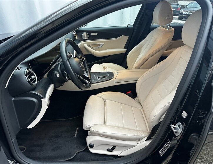 Mercedes-Benz Třídy E 9