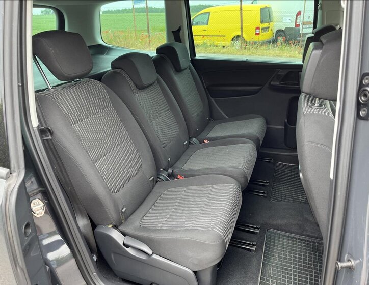 Seat Alhambra Kombi 2,0 l 110 kw