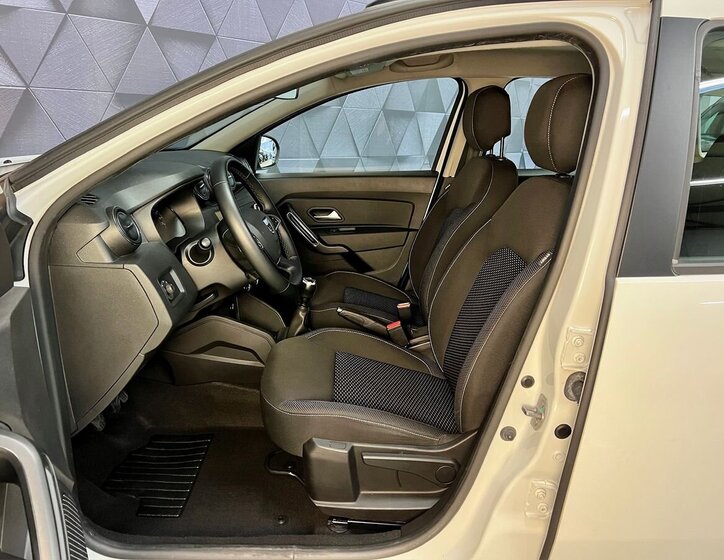 Dacia Duster SUV 1,6 l 84 kw