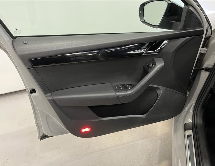 Škoda Octavia Liftback 2,0 l 169 kw