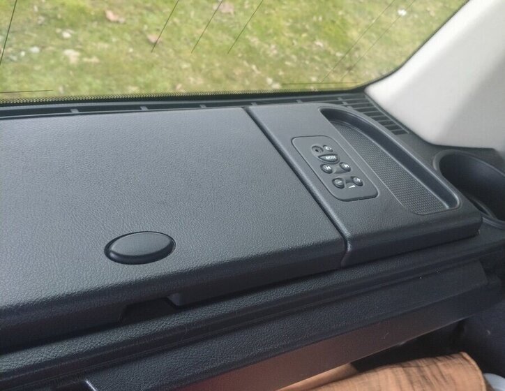 Land Rover Discovery SUV / Terénní 0,0 140 kw