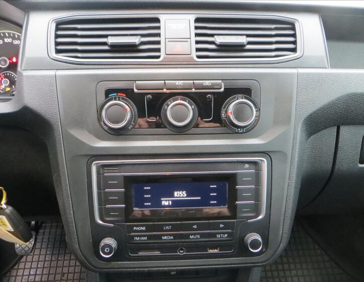 Volkswagen Caddy Skříň 1,4 l 81 kw