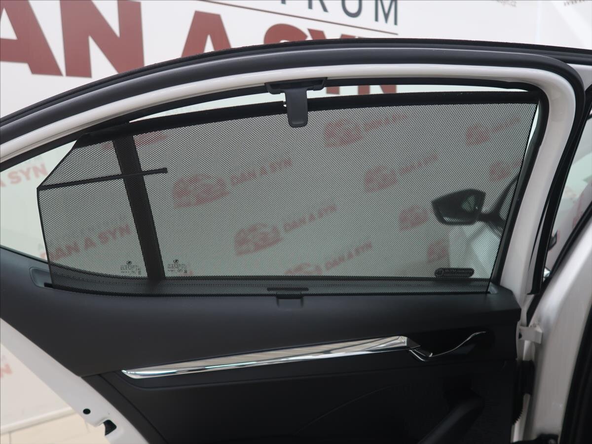 Škoda Octavia Sedan / Limuzína 1,5 l 110 kw