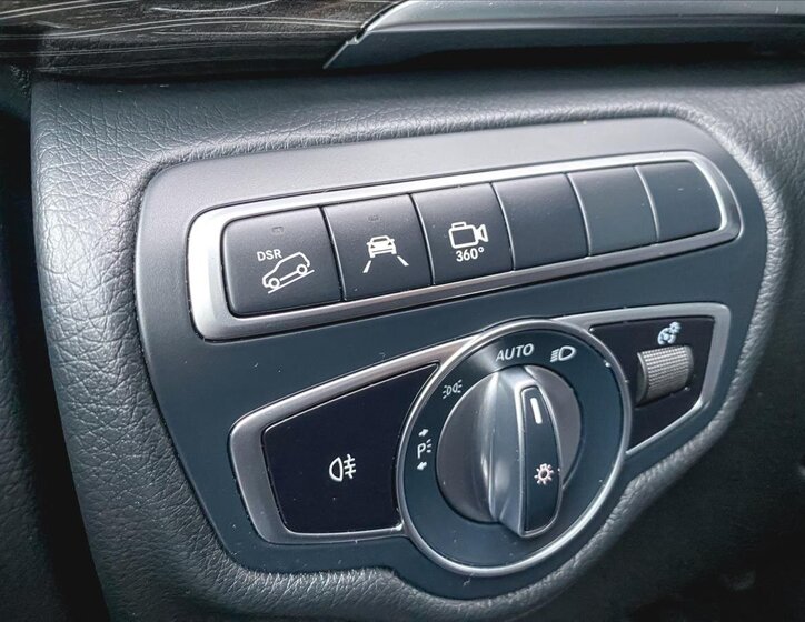 Mercedes-Benz Třídy V MPV 2,0 l 176 kw