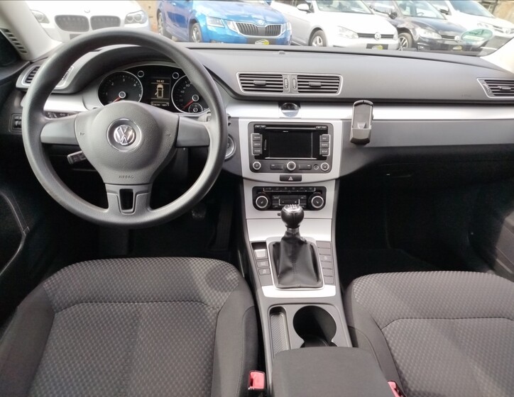 Volkswagen Passat 12