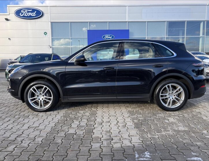 Porsche Cayenne SUV 3,0 l 250 kw