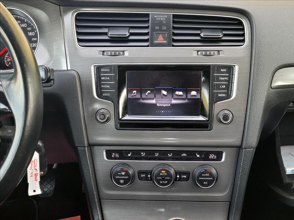 Volkswagen Golf Hatchback 1,2 l 63 kw