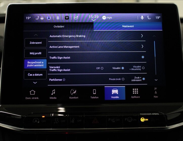 Jeep Compass SUV / Terénní 1,3 l 110 kw