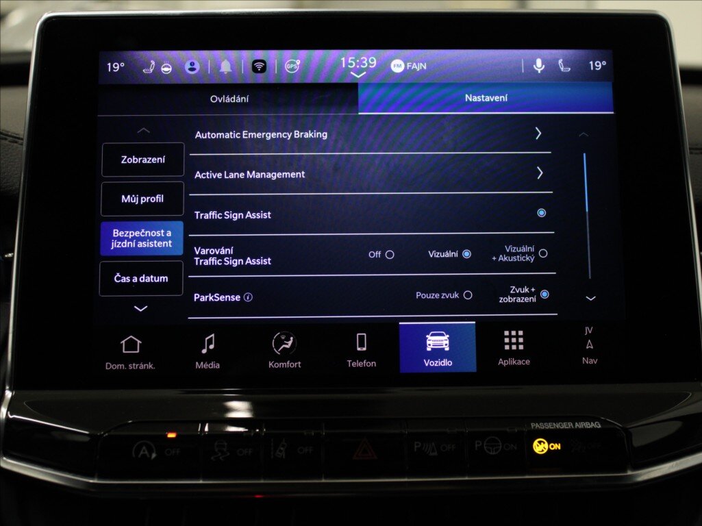 Jeep Compass SUV / Terénní 1,3 l 110 kw