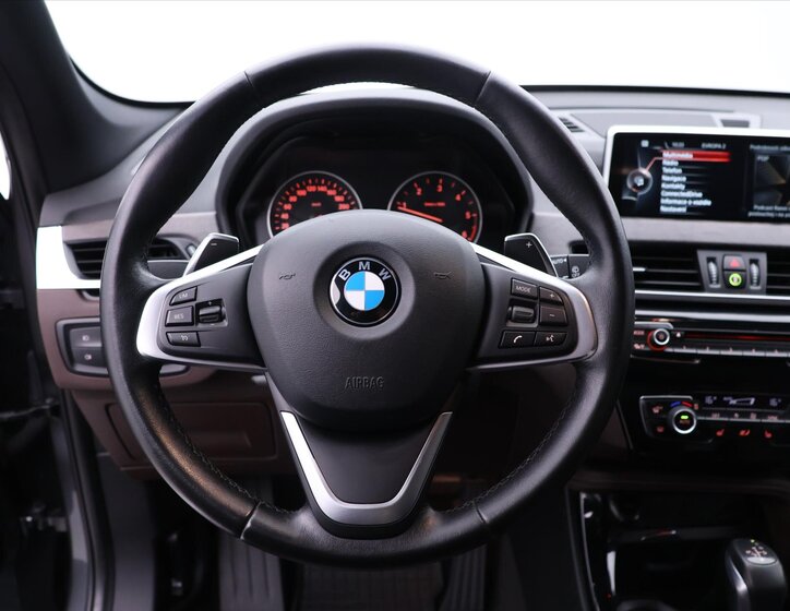 BMW X1 SUV / Terénní 2,0 l 140 kw