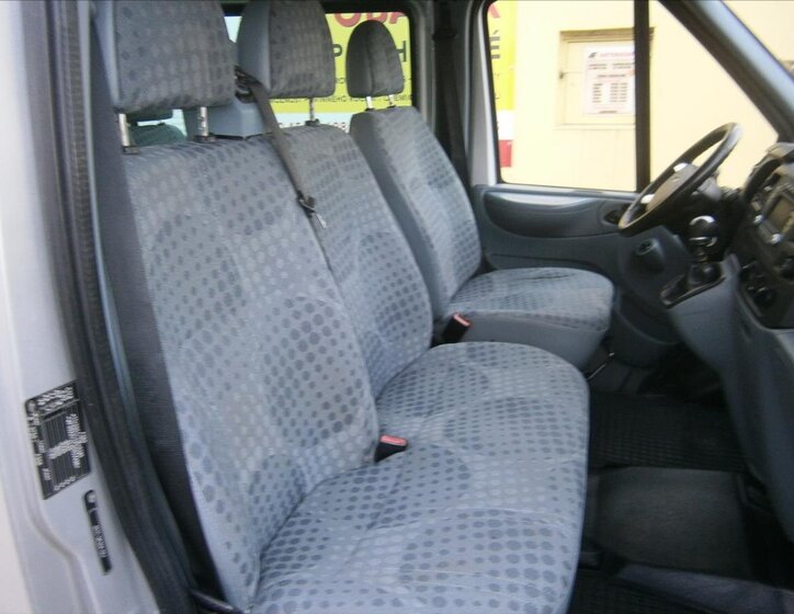 Ford Transit 12