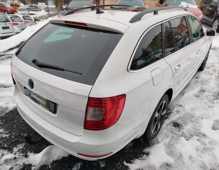 Škoda Superb Kombi 2,0 l 103 kw