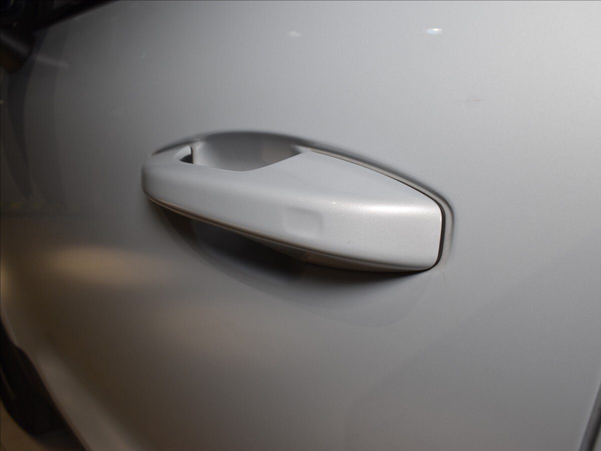 Volvo XC40 SUV 2,0 l 145 kw