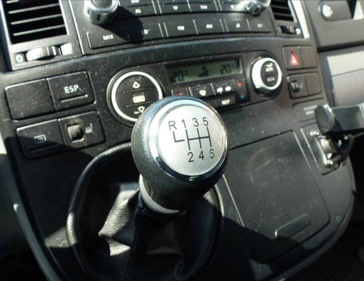 Volkswagen Multivan Kombi 2,5 l 128 kw