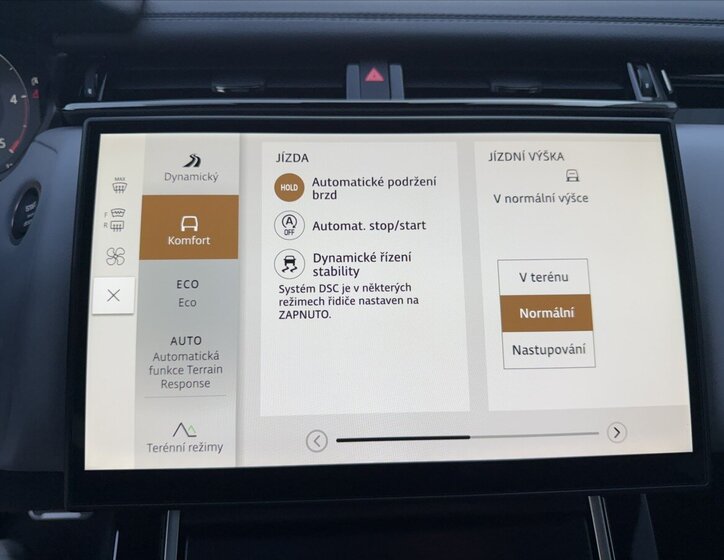 Land Rover Range Rover Velar SUV / Terénní 3,0 l 221 kw