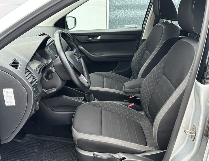 Škoda Fabia Hatchback 999,0 70 kw