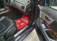 Jaguar XF Sedan / Limuzína 3,0 l 202 kw