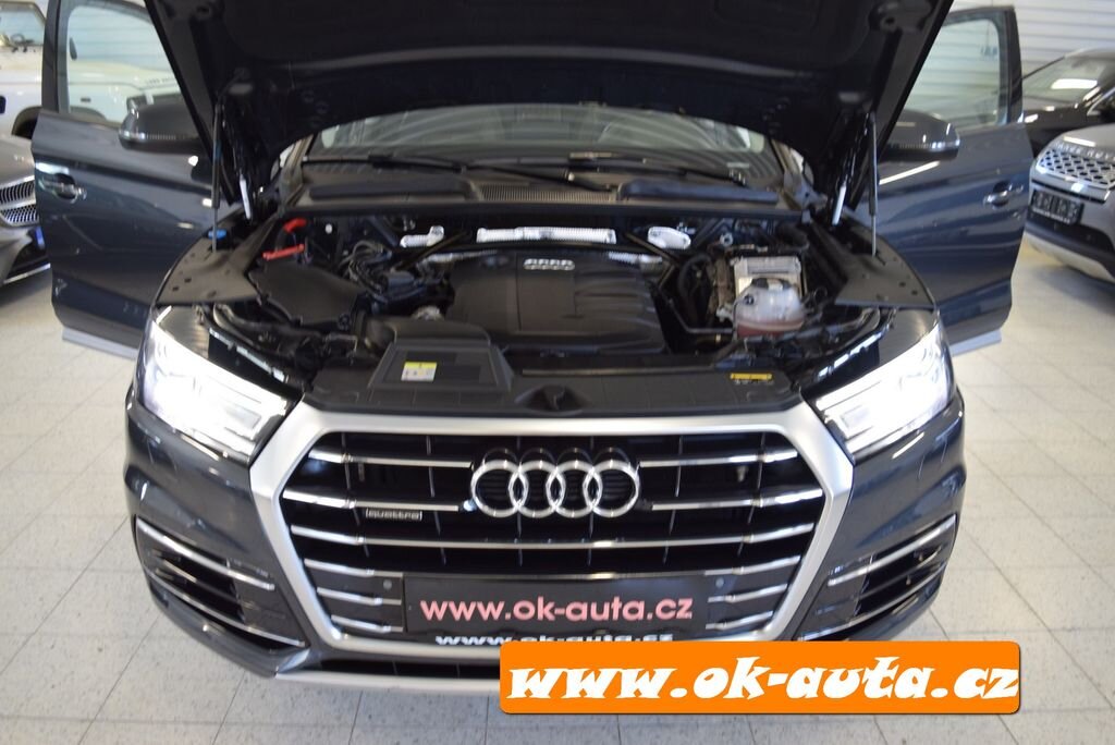 Audi Q5 SUV 2,0 l 0