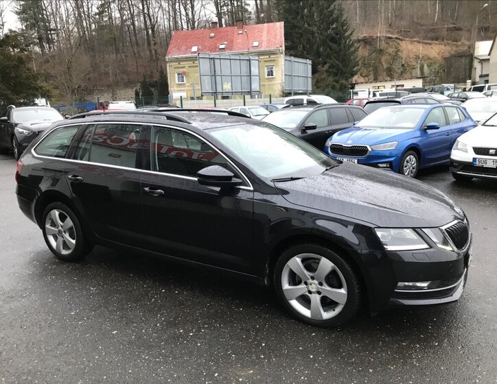 Škoda Octavia Kombi 2,0 l 110 kw