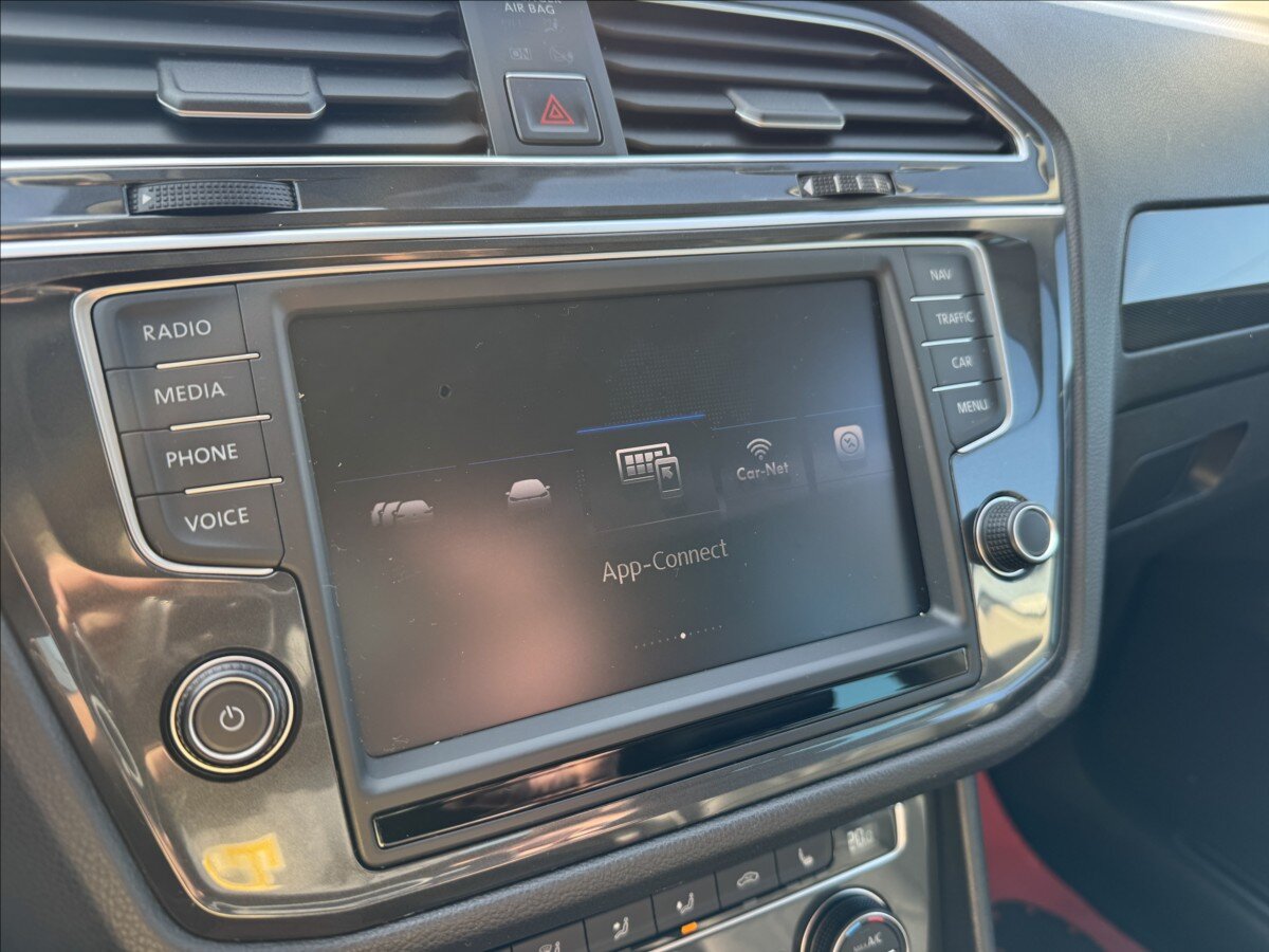 Volkswagen Tiguan SUV / Terénní 2,0 l 110 kw