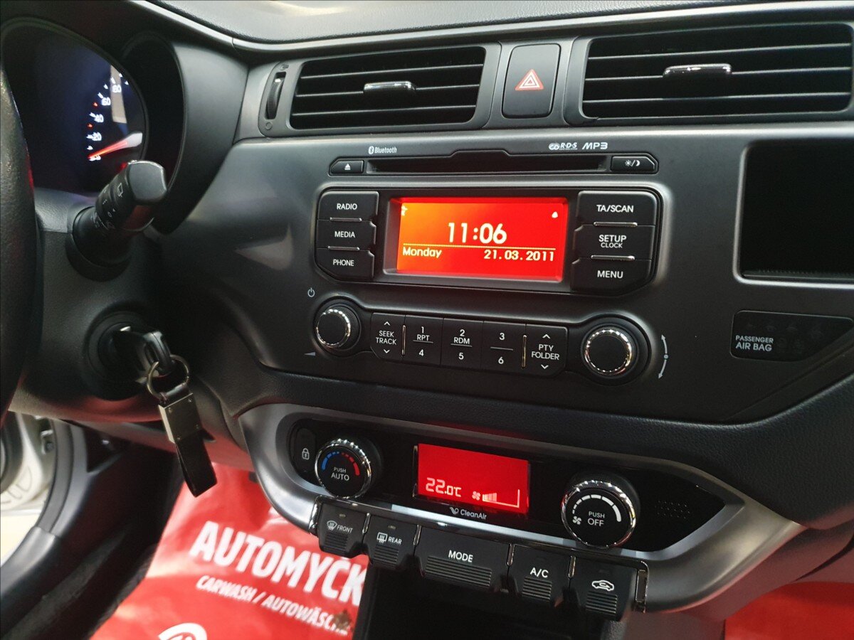 KIA Rio Hatchback 1,4 l 66 kw