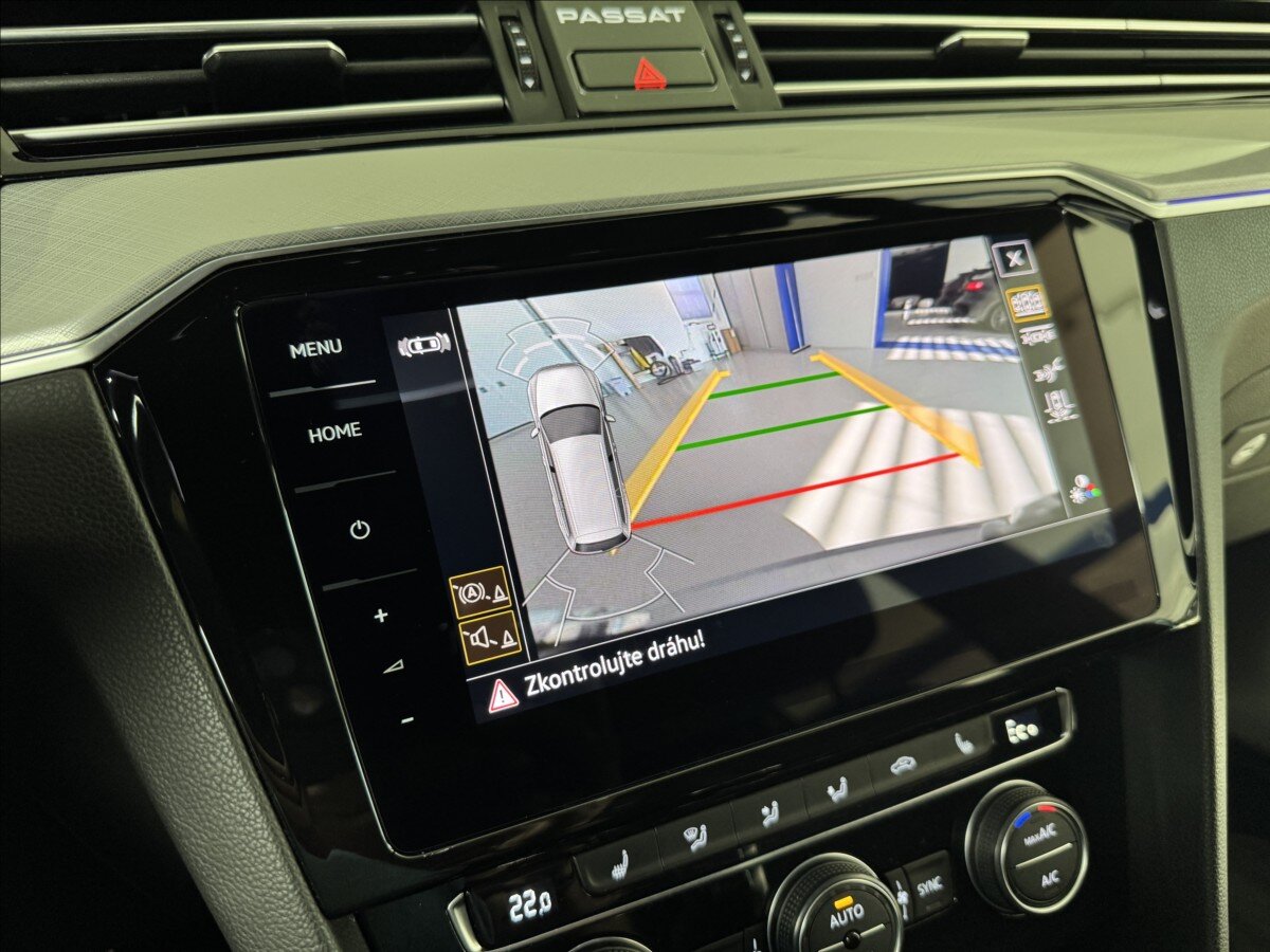 Volkswagen Passat Kombi 1,4 l 160 kw