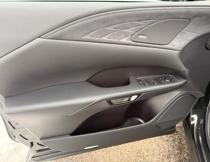 Lexus RX SUV 2,5 l 136 kw