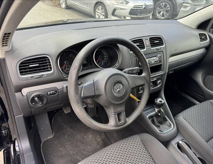 Volkswagen Golf Hatchback 1,6 l 77 kw