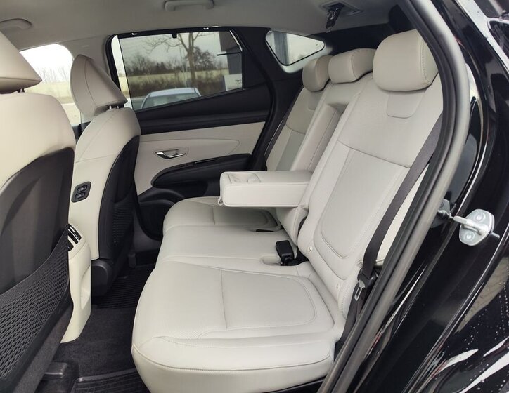 Hyundai Tucson SUV 1,6 l 118 kw