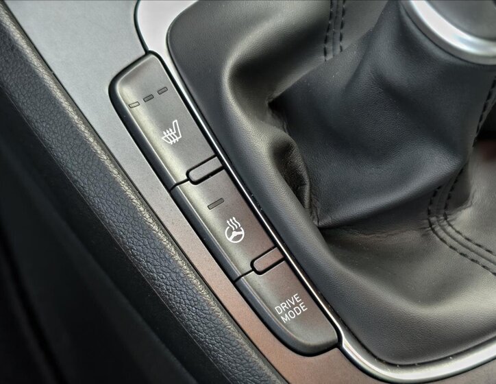 Hyundai Kona SUV 998,0 88 kw