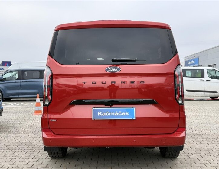 Ford Tourneo Custom Kombi 2,5 l 171 kw