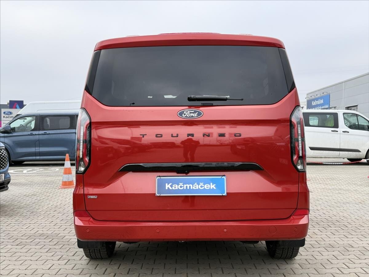 Ford Tourneo Custom Kombi 2,5 l 171 kw