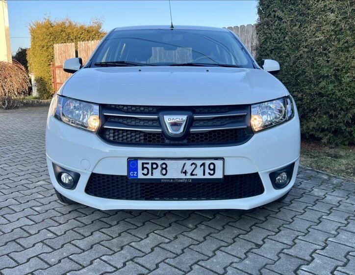 Dacia Sandero Hatchback 1,1 l 55 kw