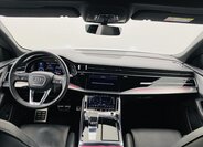 Audi Q8 SUV / Terénní 3,0 l 210 kw