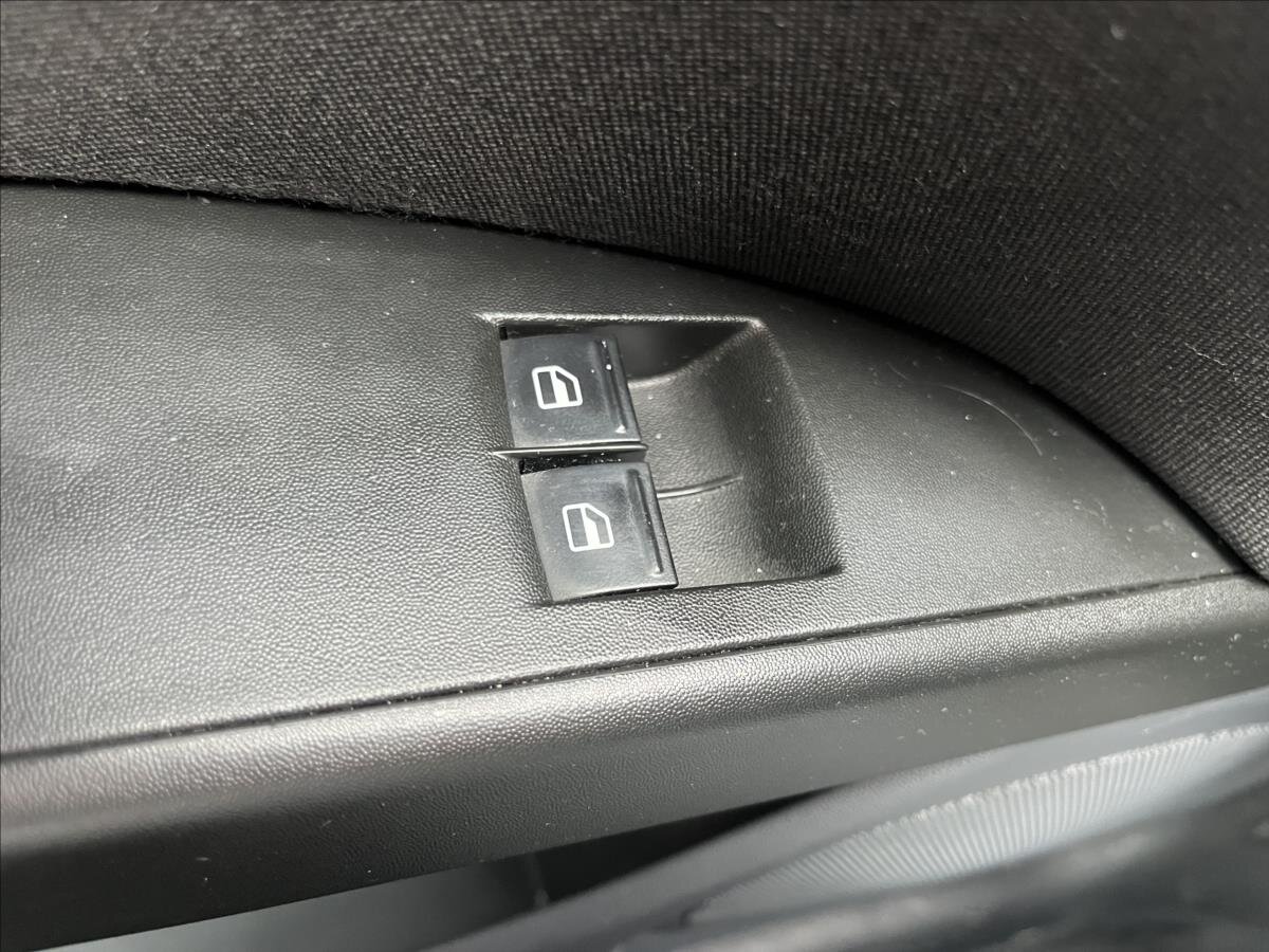 Seat Leon Hatchback 1,4 l 63 kw