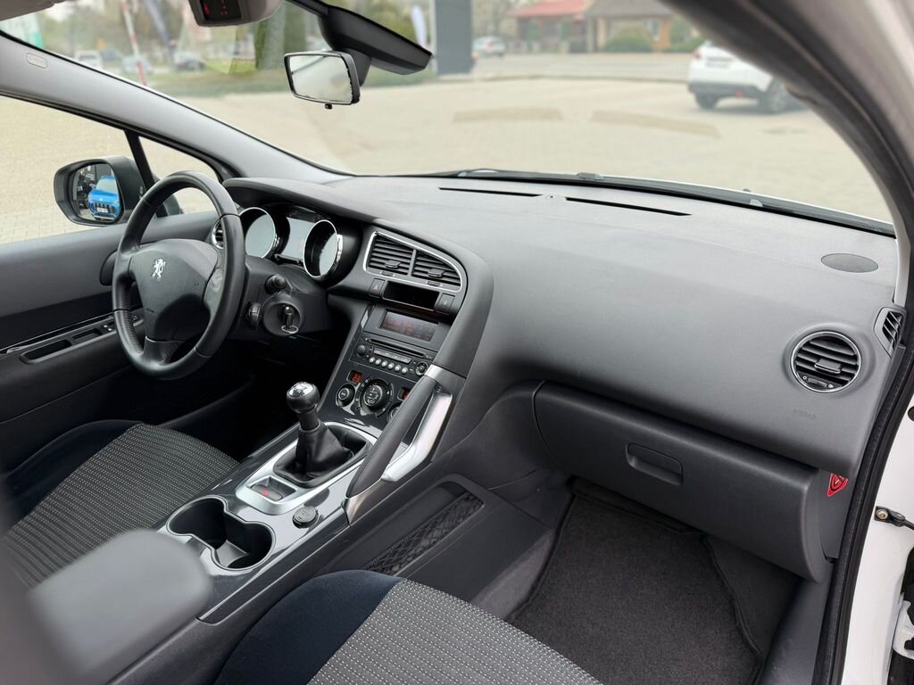 Peugeot 3008 MPV 1,6 l 88 kw