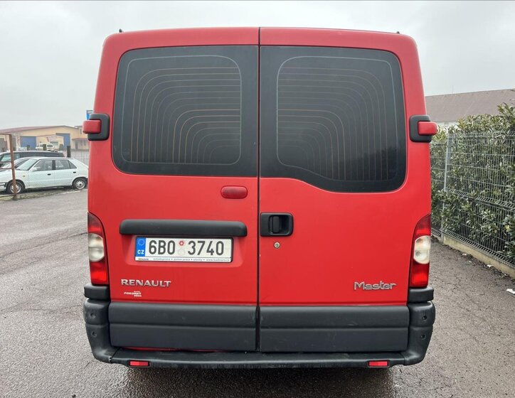 Renault Master Skříň 2,5 l 74 kw