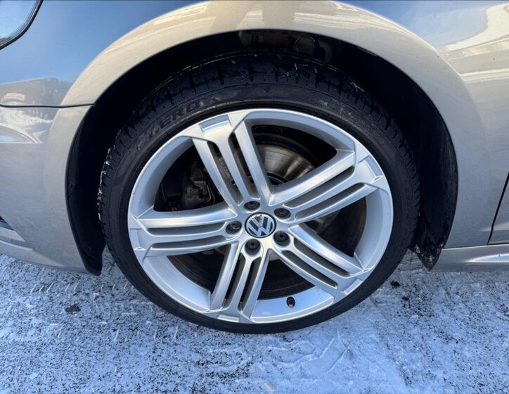 Volkswagen CC Sedan / Limuzína 2,0 l 155 kw