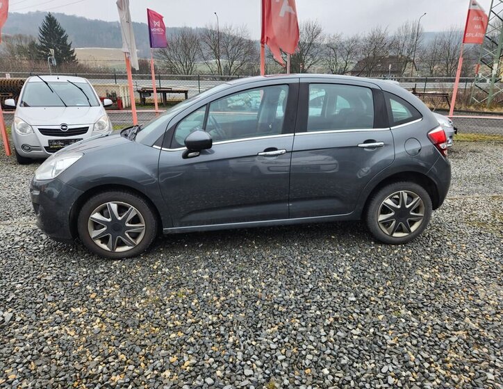 Ostatní Ostatní Hatchback 1,2 l 60 kw