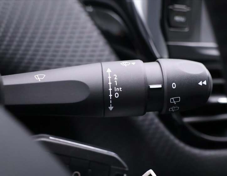 Peugeot 2008 MPV 1,2 l 60 kw