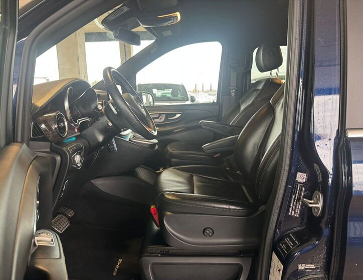 Mercedes-Benz Třídy V 9