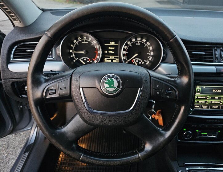 Škoda Superb 20