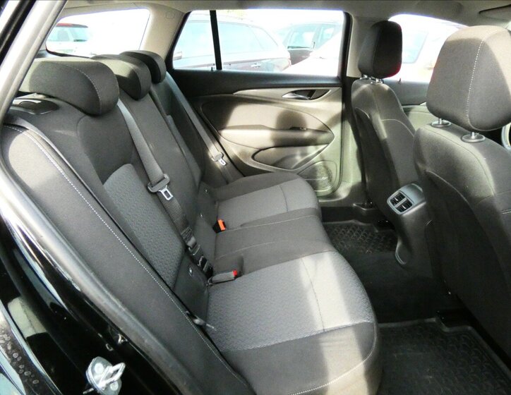 Opel Insignia Kombi 1,6 l 81 kw