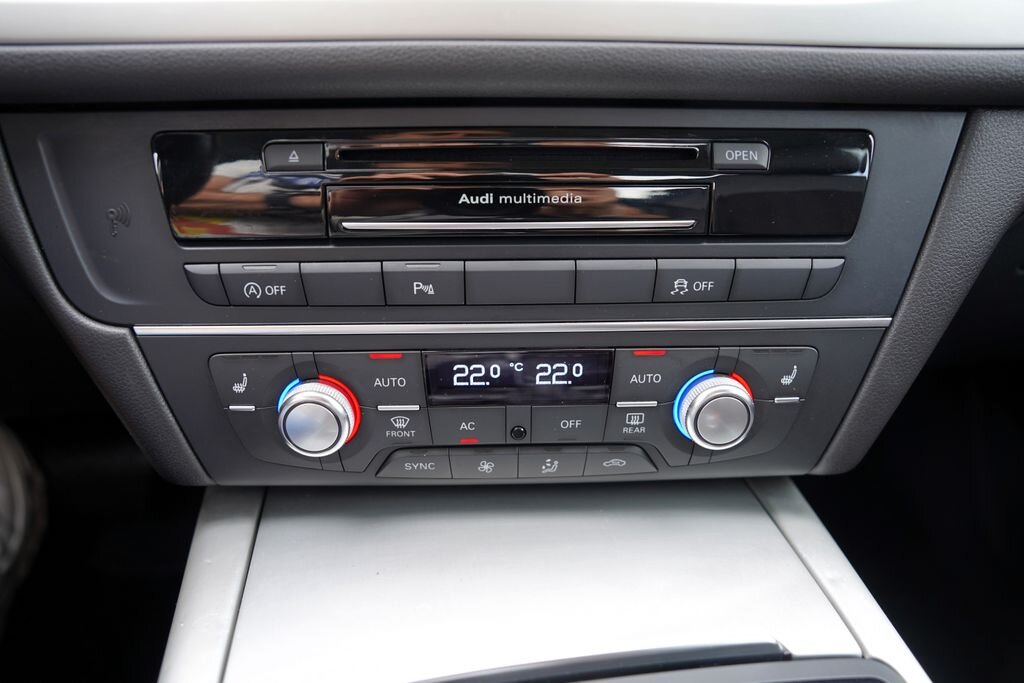 Audi A6 Sedan / Limuzína 2,8 l 150 kw