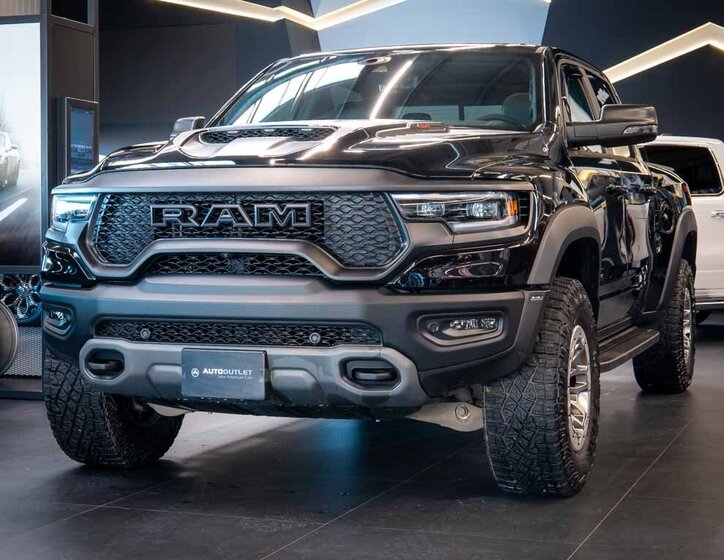 Dodge RAM Pick-up 6,2 l 523 kw